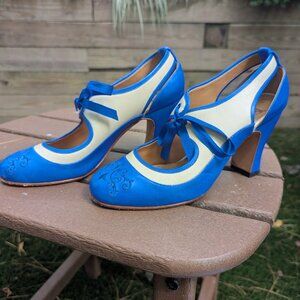 Fluevog Miracles Revelation in Blue & Cream 8.5